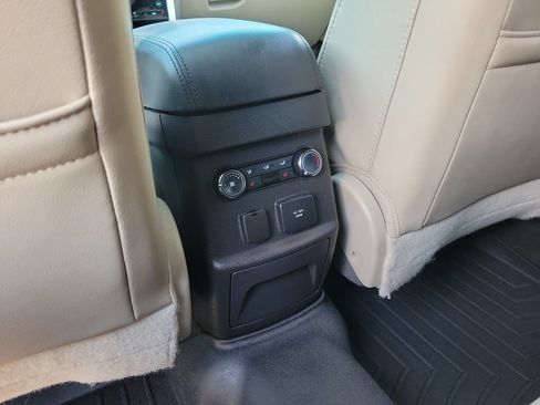 Used 2014 Ford Explorer Limited w/ Equipment Group 302A AWD/4WD image 13