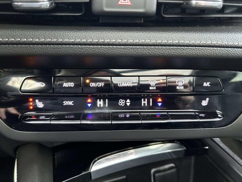 Used 2023 Buick Envision Essence w/ Sport Touring Package image 28