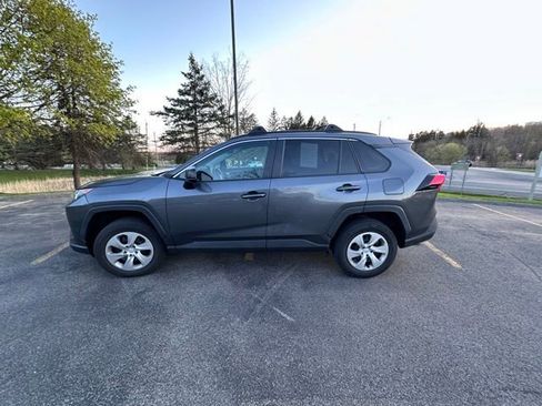 Used 2021 Toyota RAV4 LE AWD/4WD image 6