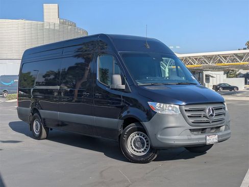 Certified 2024 Mercedes-Benz Sprinter 2500 image 16