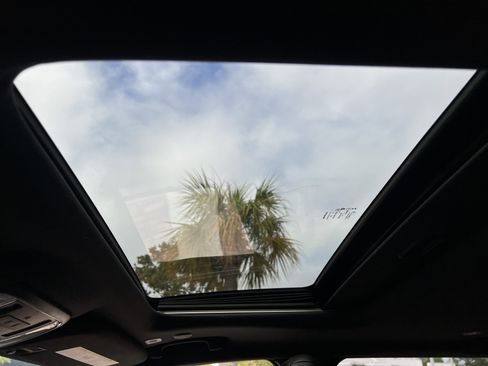 Used 2021 Jeep Grand Cherokee Laredo X image 28