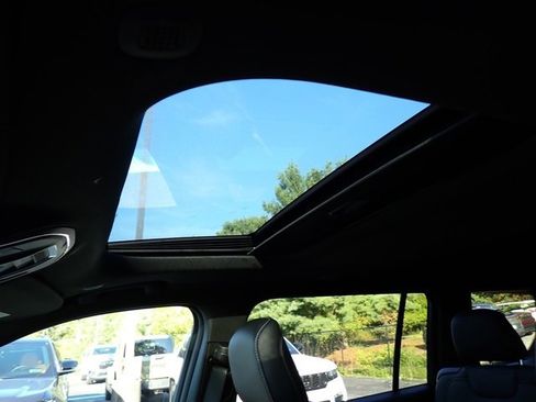 New 2025 Jeep Grand Cherokee L Altitude image 18