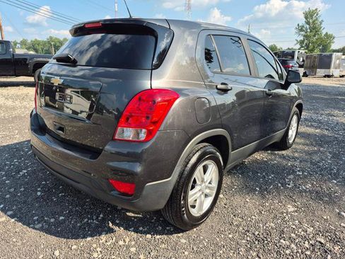 Used 2020 Chevrolet Trax LS w/ Tint and Cruise Package FWD image 5