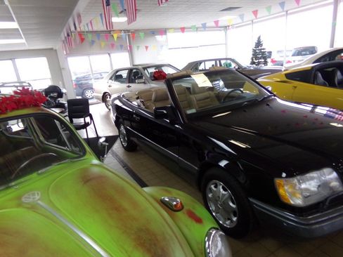 Used 1995 Mercedes-Benz E 320 Convertible image 4