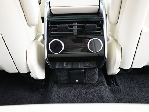 New 2026 Land Rover Range Rover SE image 22