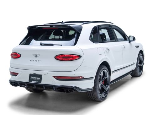 Used 2022 Bentley Bentayga AWD/4WD image 39
