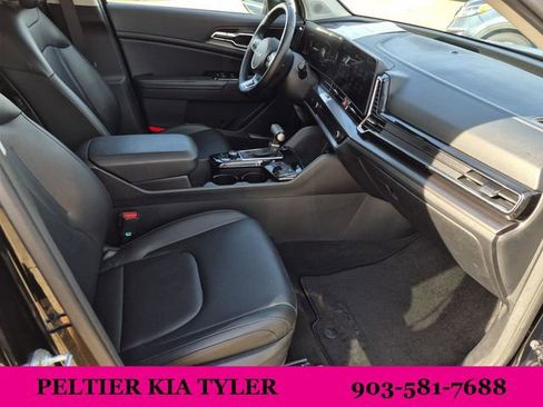 Used 2023 Kia Sportage EX image 11
