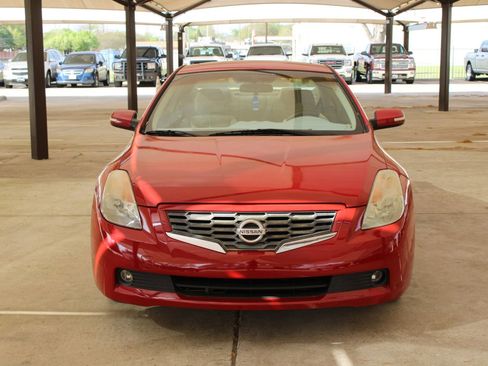 Used 2008 Nissan Altima 3.5 SE image 2