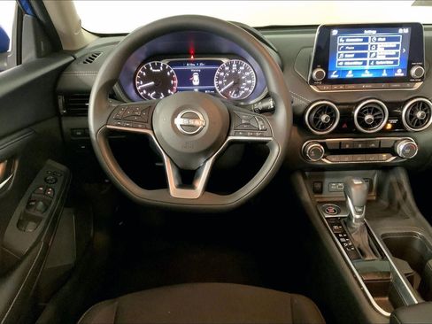 Used 2024 Nissan Sentra SV image 5