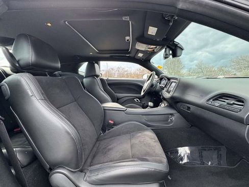 Used 2023 Dodge Challenger GT image 15