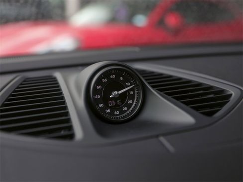 New 2025 Porsche Macan 4S Electric image 23