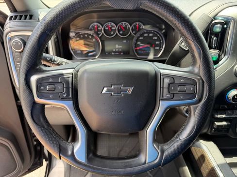 Used 2019 Chevrolet Silverado 1500 RST AWD/4WD image 24