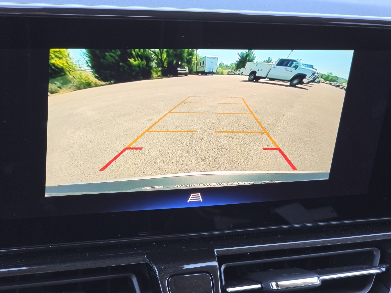 Used 2025 Chevrolet TrailBlazer LT w/ Convenience Package FWD image 17