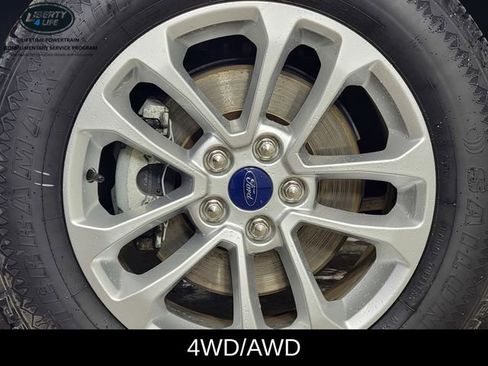 Used 2020 Ford Escape SE image 10