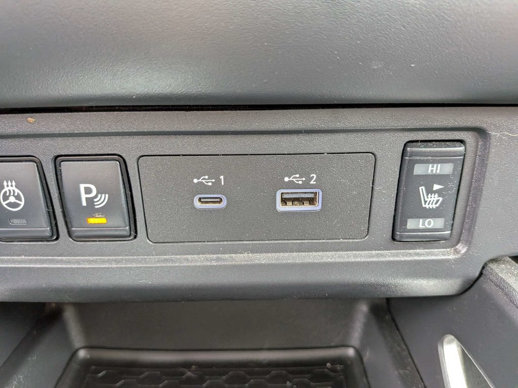 Used 2023 Nissan Frontier SV w/ SV Convenience Package RWD image 24