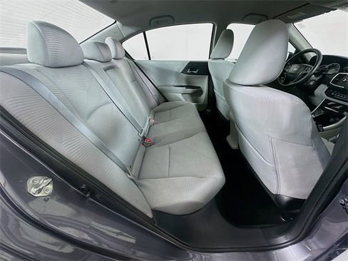 Used 2017 Honda Accord LX image 6