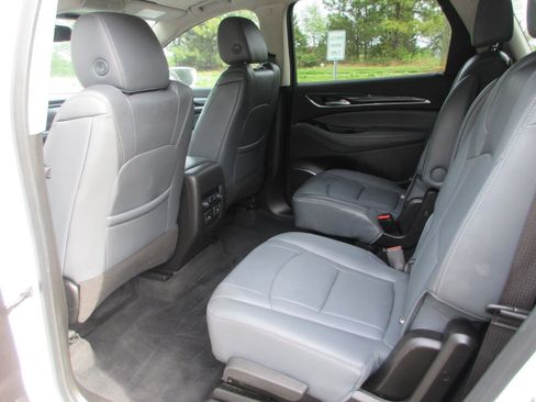 Used 2020 Buick Enclave Essence w/ Sound and Sites Package FWD image 14