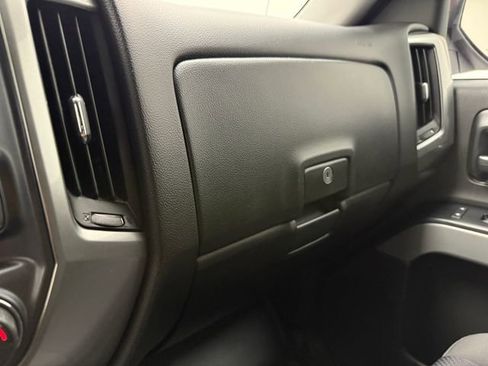 Used 2018 Chevrolet Silverado 1500 LT w/ Texas Edition image 21