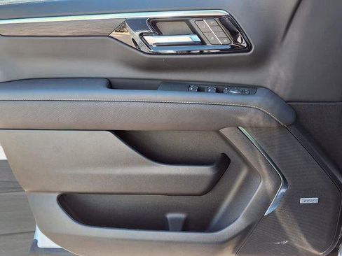 New 2026 Chevrolet Tahoe Premier w/ Sun And Tow Package AWD/4WD image 16