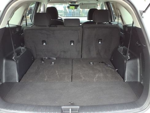Certified 2024 Kia Sorento LX FWD image 8