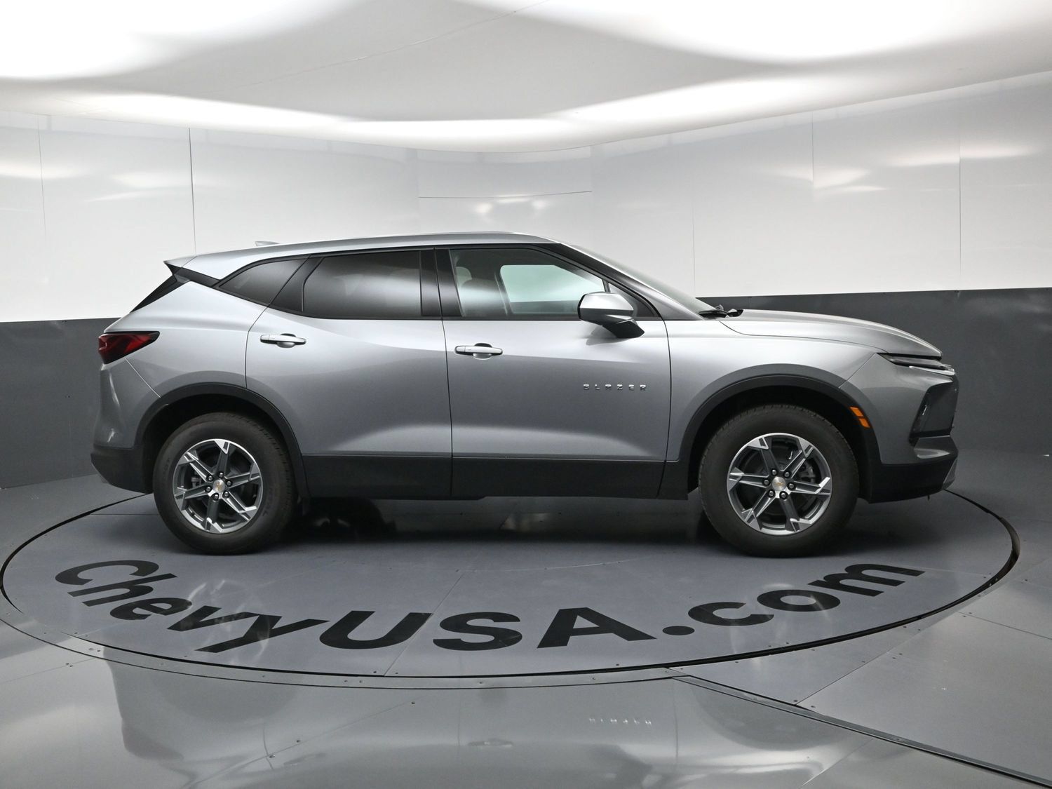 Used 2026 Chevrolet Blazer LT FWD image 10