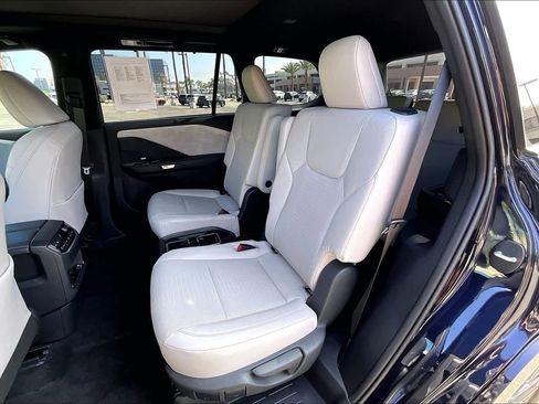 Used 2024 Lexus TX 350 AWD w/ Captains Chair Package image 18