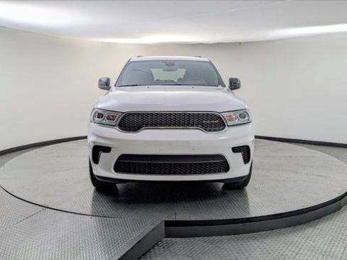 Used 2024 Dodge Durango SXT image 12