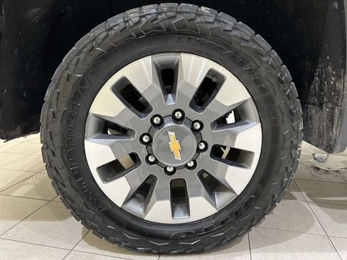 Used 2024 Chevrolet Silverado 2500 Custom w/ Custom Convenience Package AWD/4WD image 28