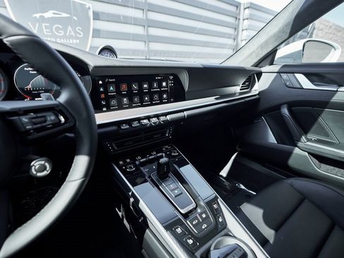 Used 2025 Porsche 911 Turbo S image 57