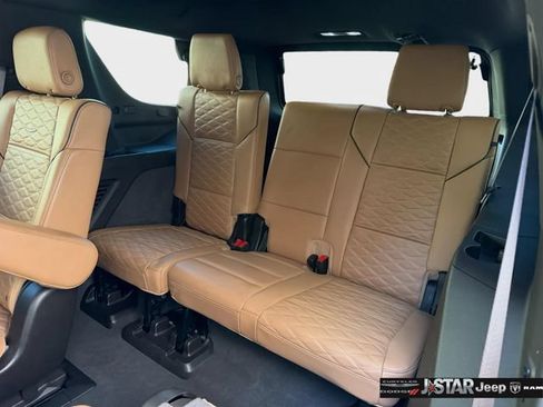 Used 2024 Cadillac Escalade Sport w/ Touring Package AWD/4WD image 20
