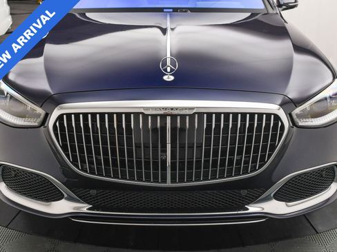 Used 2025 Mercedes-Benz Maybach S 580 4MATIC image 31