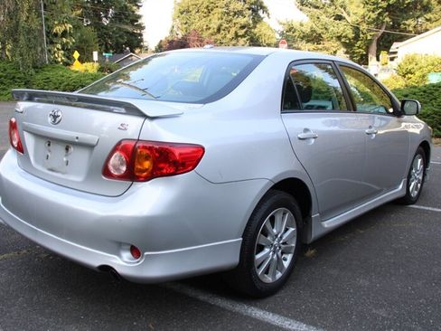 Used 2009 Toyota Corolla S w/ Sport Pkg FWD image 3