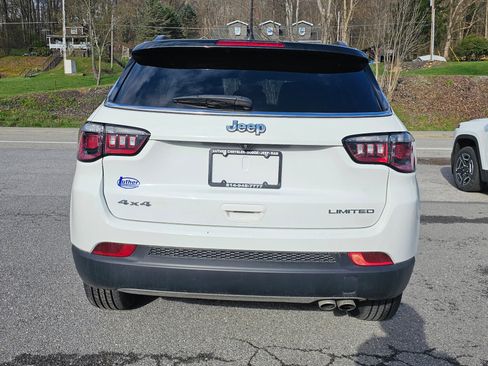 Used 2022 Jeep Compass Limited image 13