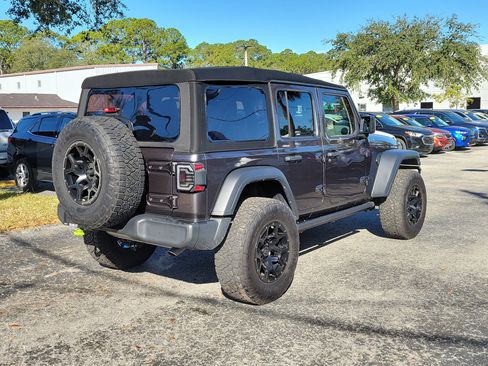 Used 2024 Jeep Wrangler Sport S image 6