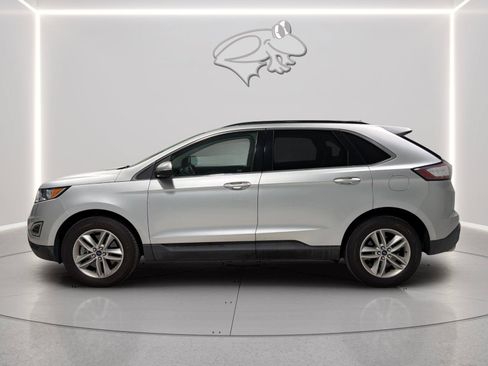 Used 2018 Ford Edge SEL w/ Equipment Group 201A AWD/4WD image 2
