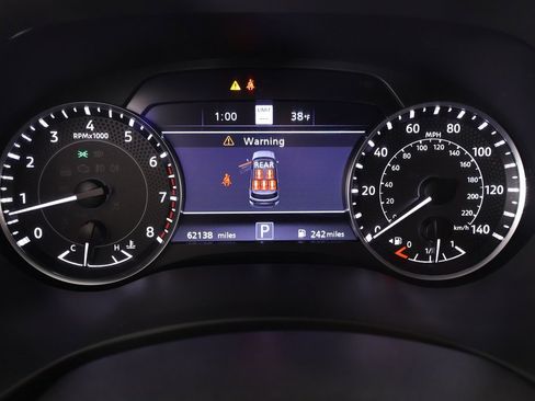 Used 2023 Nissan Armada Platinum w/ Captain's Chairs Package image 4