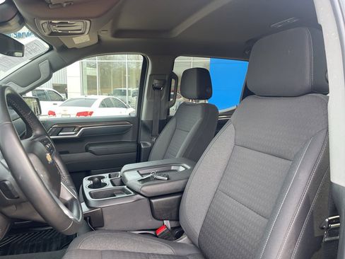 Used 2025 Chevrolet Silverado 1500 LT image 35