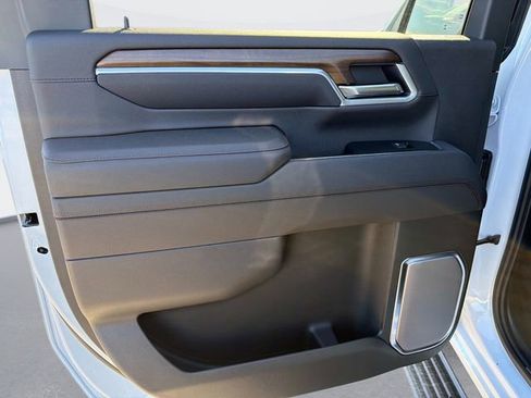 New 2026 Chevrolet Silverado 2500 High Country w/ High Country Premium Package AWD/4WD image 14