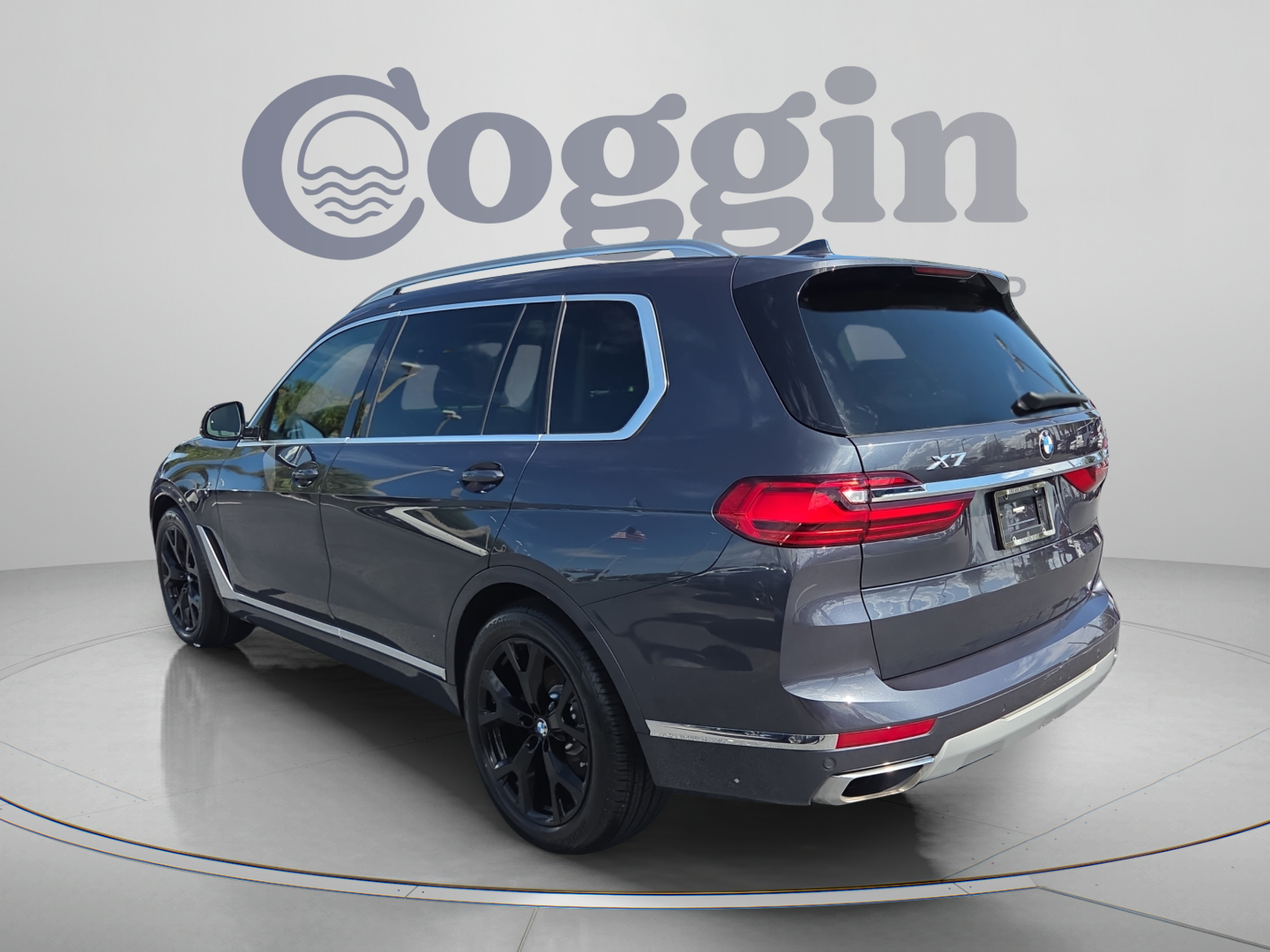 Used 2022 BMW X7 xDrive40i w/ Premium Package AWD/4WD image 3