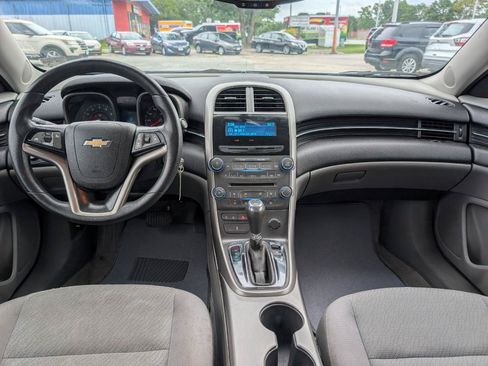 Used 2013 Chevrolet Malibu LS FWD image 27