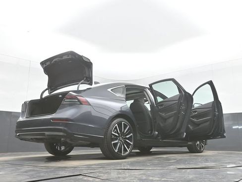 Used 2025 Honda Accord Touring image 54