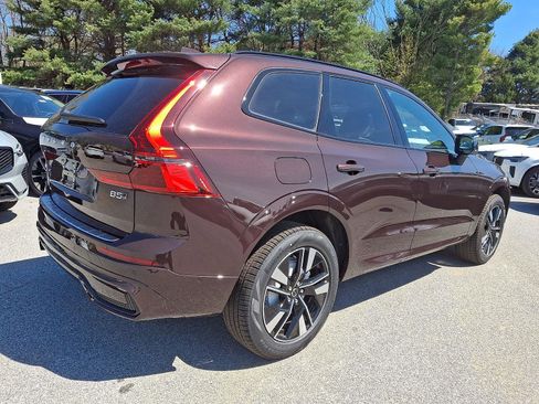 New 2026 Volvo XC60 B5 Plus w/ Climate Package AWD/4WD image 4