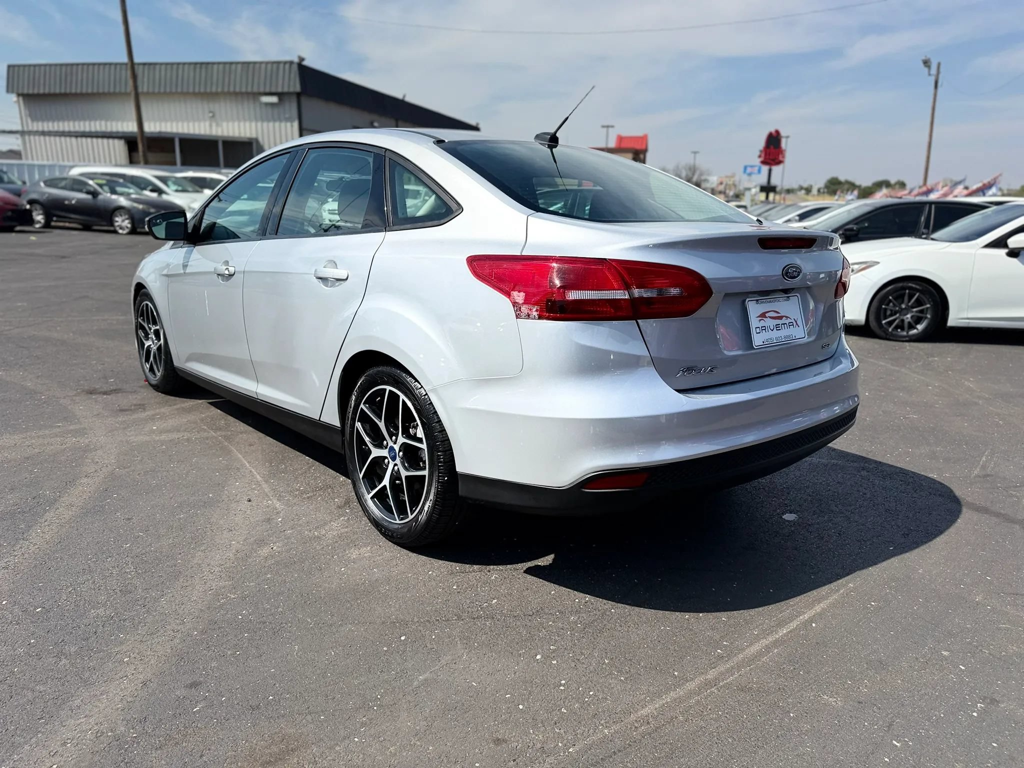 Used 2018 Ford Focus SEL FWD image 5
