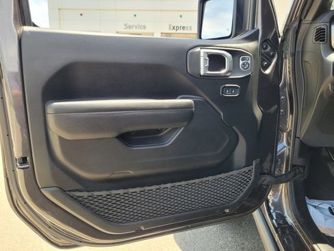 Used 2023 Jeep Wrangler Unlimited w/ 8.4" Radio Group AWD/4WD image 32