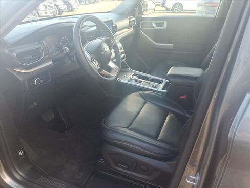 Certified 2023 Ford Explorer XLT w/ Equipment Group 202A image 16