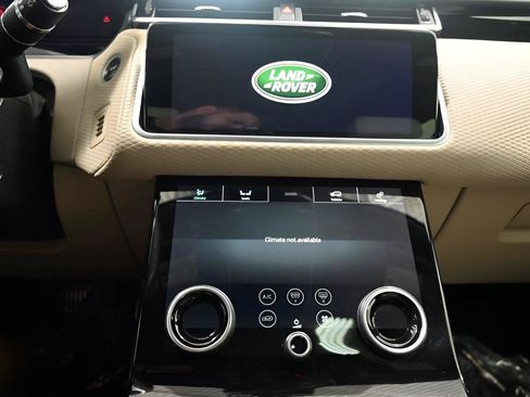 Used 2020 Land Rover Range Rover Velar R-Dynamic S AWD/4WD image 23