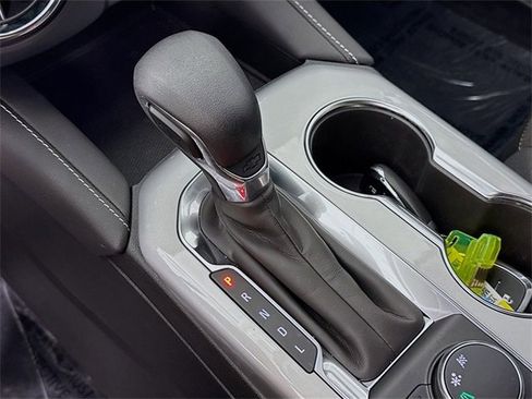 Used 2025 Chevrolet Blazer LT image 16