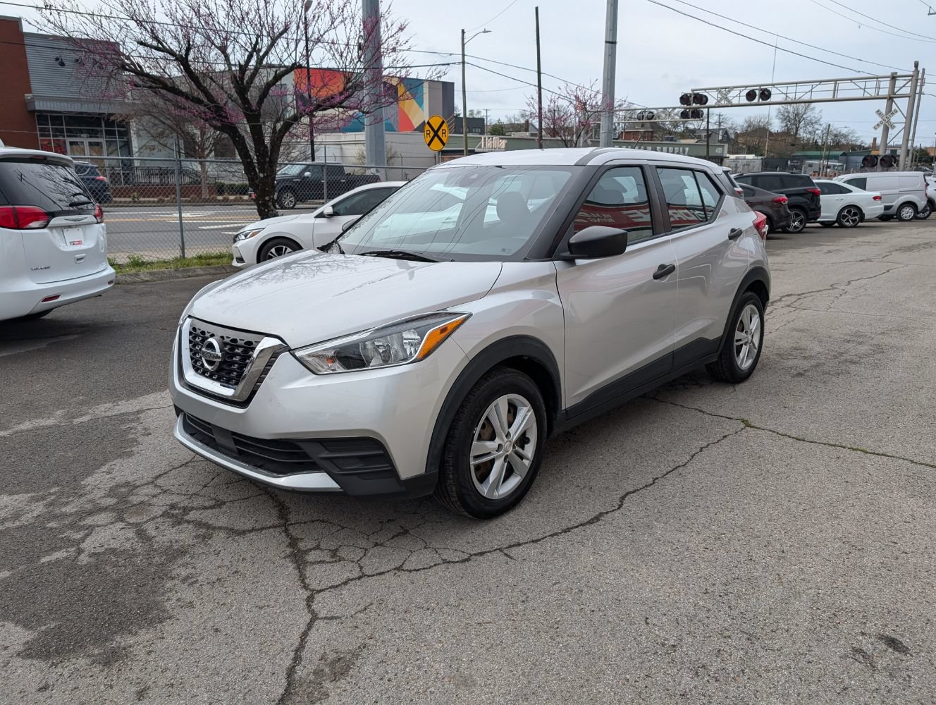 Used 2020 Nissan Kicks S FWD image 1