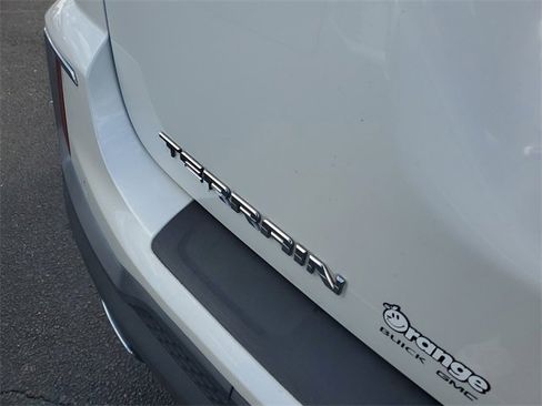 Used 2017 GMC Terrain SLT w/ Open Road Package image 8