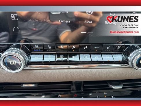 New 2025 GMC Canyon Denali image 30